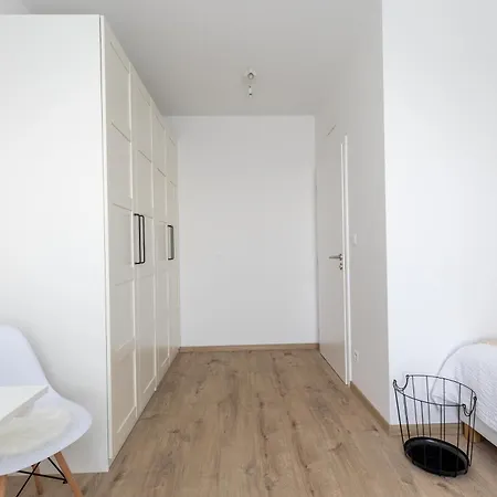 Urban Oasis Bajkalska Апартаменты Братислава