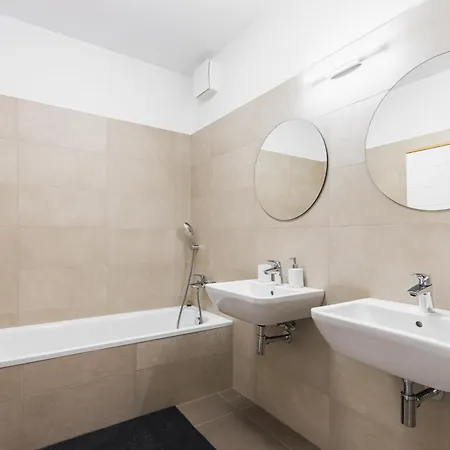 Urban Oasis Bajkalska Appartement